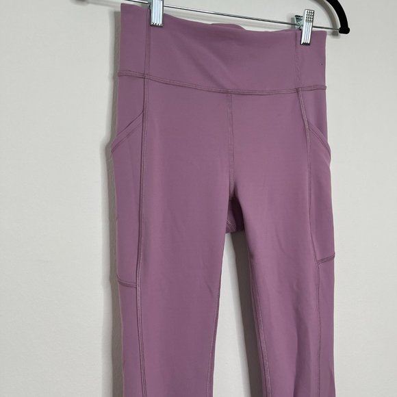 Lululemon Invigorate High-Rise Tight 25" - Light Purple Size 6 - Picture 6 of 9